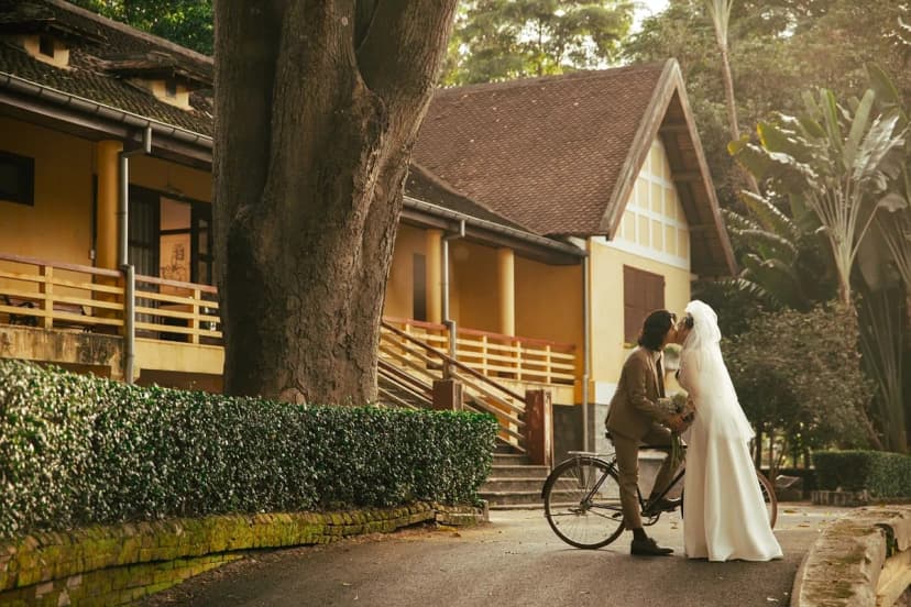 สิวที่ใจ: เมื่อฮอร์โมนวัยรุ่นป่วนความสัมพันธ์