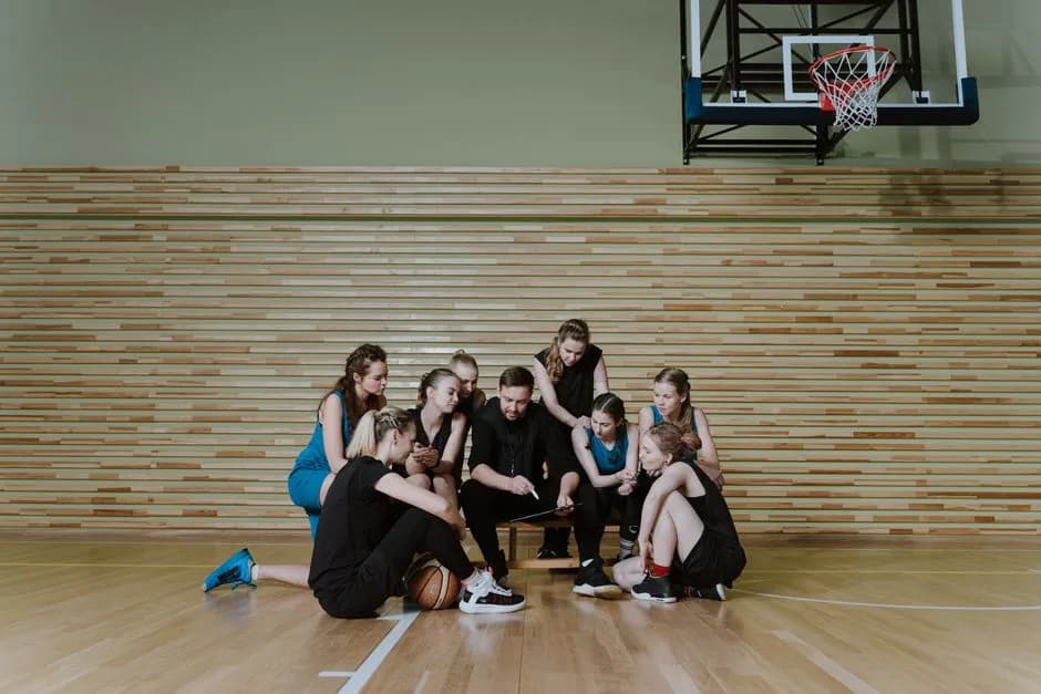 วอลเลย์บอล: บทเรียนชีวิตที่ต้อง 'ส่งต่อ' และ 'ร่วมมือ'