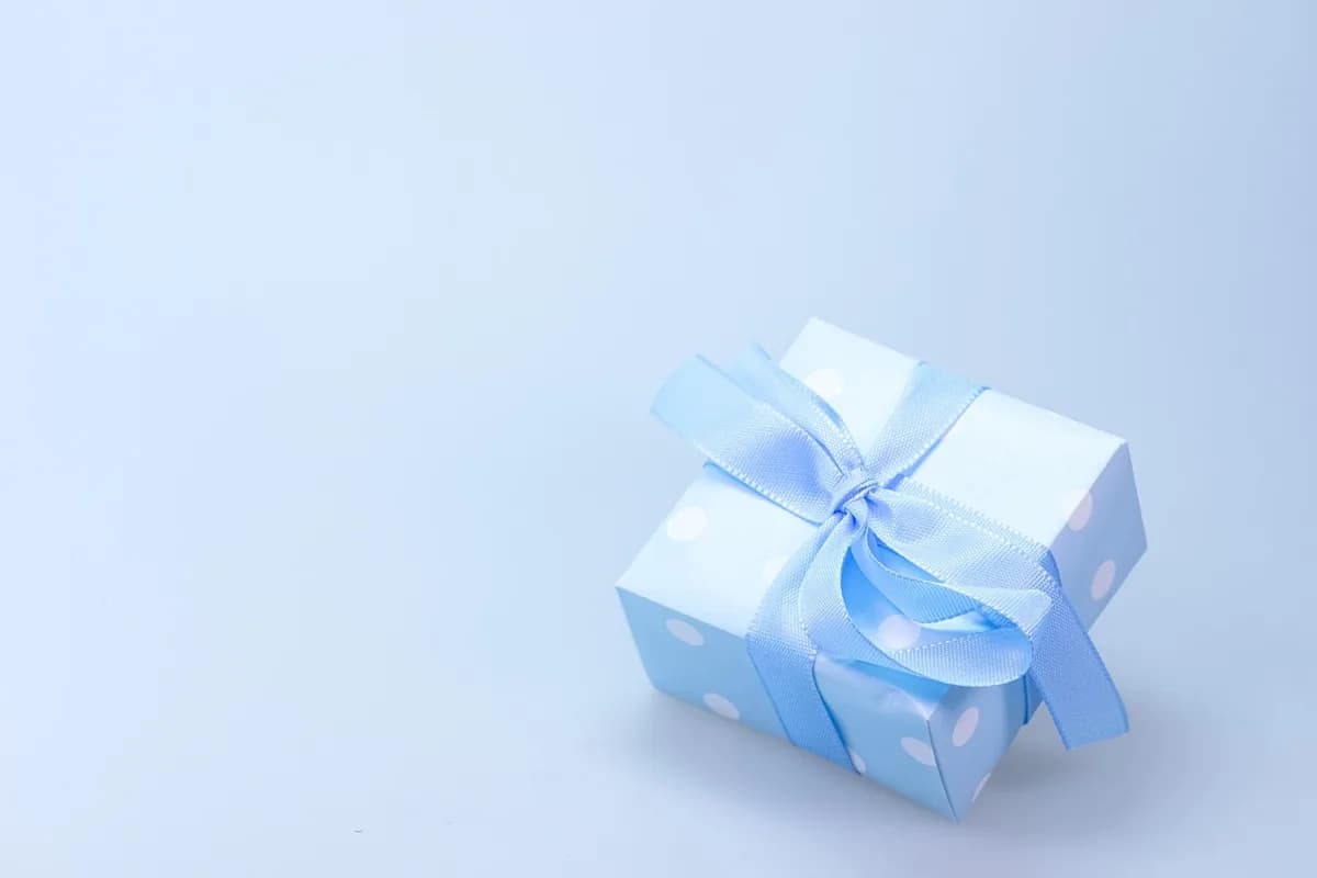 ของขวัญและรางวัลองค์กร: กลยุทธ์การสร้างใจ ที่ไม่ใช่แค่การให้