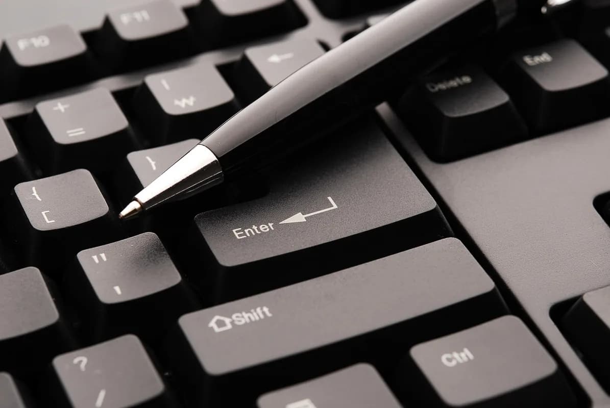 หุ้นออนไลน์: เกมสร้างความมั่งคั่ง ที่ไม่ได้มีแค่ 'ขึ้น' กับ 'ลง'
