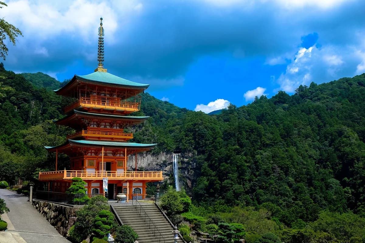 สำรวจ 'บ้าน' ในใจ: เมื่อชีวิตชวนเรากลับไปหาแก่นแท้ของตัวเอง