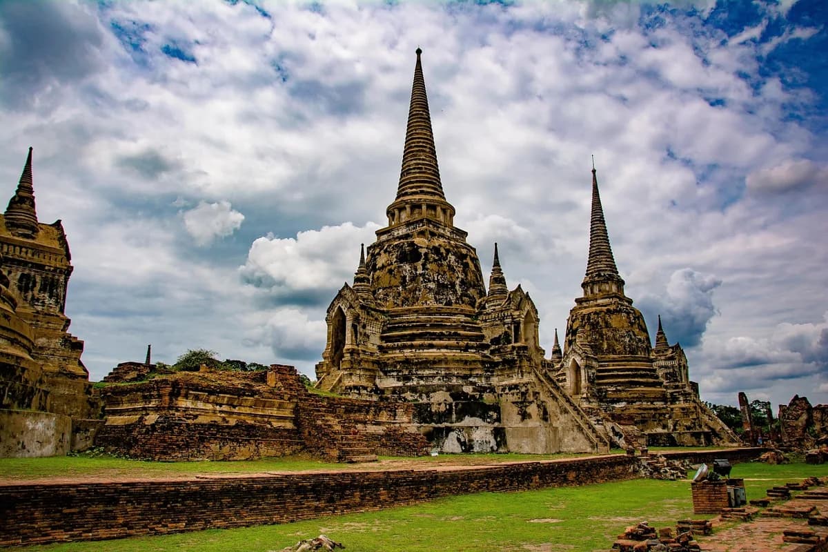 เปิดใจให้กว้าง พบรักบนโลกออนไลน์: โอกาสใหม่สำหรับคนวัย 40+