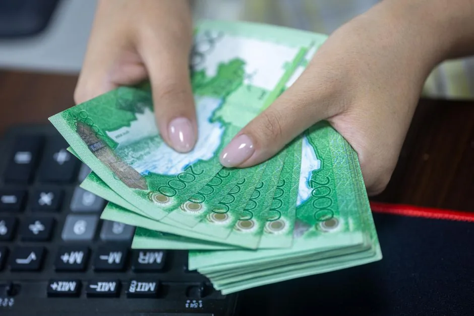รวมหนี้ไม่มีหลักประกัน: ทางออกที่ต้องคิดให้รอบคอบ เพื่อหลุดพ้นจากวงจรหนี้